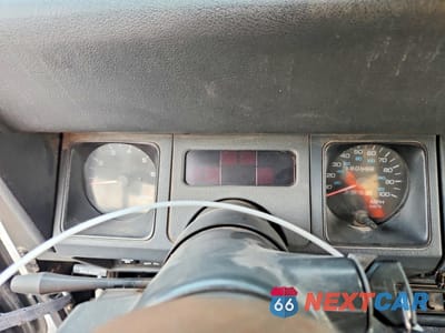 Zdjęcie 9 z 12 samochodu: 1993 JEEP WRANGLER / YJ VIN:1J4FY29S2PP222800 - miniatura