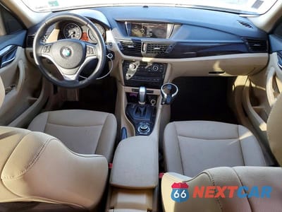 Zdjęcie 8 z 11 samochodu: 2014 BMW X1 XDRIVE35I VIN:WBAVM5C54EVV92069 - miniatura