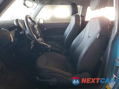 Zdjęcie 7 z 11 samochodu: 2010 MINI COOPER VIN:WMWMF3C50ATU76903 - miniatura