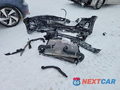 Zdjęcie 13 z 13 samochodu: 2018 VOLKSWAGEN GTI S VIN:3VW547AU7JM252487 - miniatura