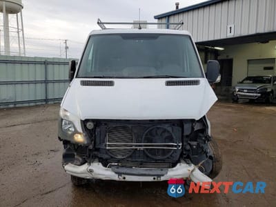 Piąte zdjęcie samochodu w środku: 2016 MERCEDES-BENZ SPRINTER 2500 VIN:WD3PE7DDXGP264473 - miniatura