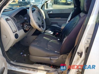 Zdjęcie 7 z 12 samochodu: 2011 MAZDA TRIBUTE I VIN:4F2CY0C7XBKM00847 - miniatura