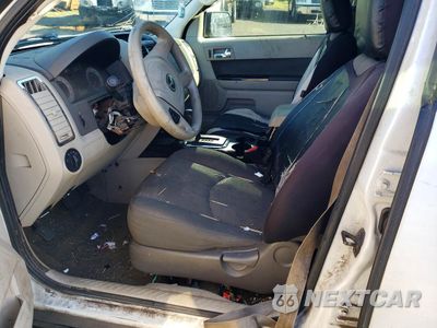 Zdjęcie 7 z 12 samochodu: 2011 MAZDA TRIBUTE I VIN:4F2CY0C7XBKM00847 - miniatura