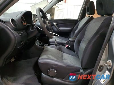 Zdjęcie 7 z 13 samochodu: 2004 TOYOTA RAV4 VIN:JTEGD20V740006387 - miniatura
