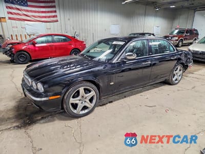 2006 JAGUAR VANDENPLAS SAJWA82B56SG49993 - główne zdjęcie licytacji z USA - miniatura