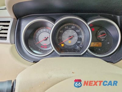 Zdjęcie 9 z 12 samochodu: 2006 NISSAN VERSA VIN:3N1BC13E18L354611 - miniatura