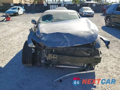 Piąte zdjęcie samochodu w środku: 2017 INFINITI Q60 BASE VIN:JN1CV7EK4HM111241 - miniatura