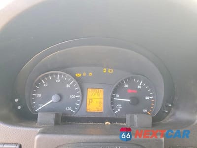 Zdjęcie 9 z 13 samochodu: 2016 MERCEDES-BENZ SPRINTER VAN VIN:WD3PE8DD1GP284696 - miniatura