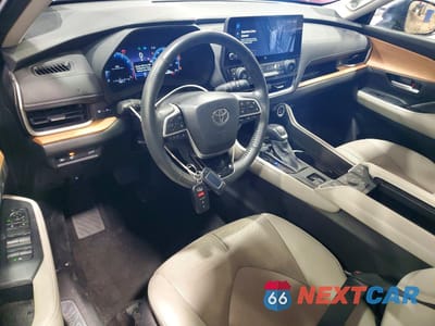 Zdjęcie 8 z 13 samochodu: 2024 TOYOTA GRAND HIGHLANDER XLE VIN:5TDAAAB53RS059442 - miniatura