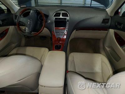 Zdjęcie 8 z 12 samochodu: 2012 LEXUS ES350 VIN:JTHBK1EG5C2481238 - miniatura