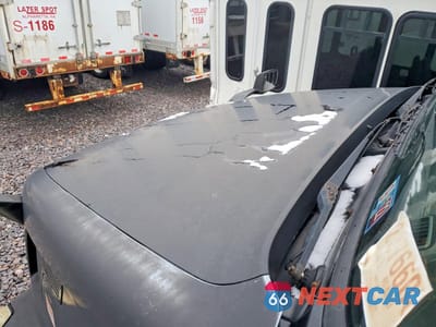 Zdjęcie 7 z 10 samochodu: 2006 VOLVO VNL SEMI TRUCK VIN:4V4NC9GH66N442911 - miniatura