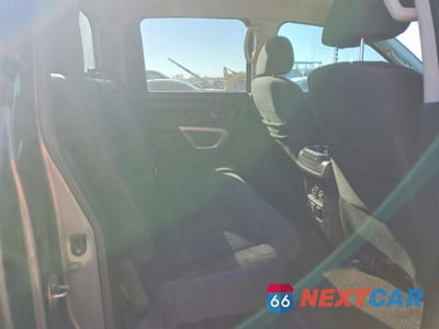 Zdjęcie 10 z 12 samochodu: 2019 NISSAN TITAN 2WD V8 CREW CAB 5.6L SV VIN:1N6AA1E68KN503606 - miniatura