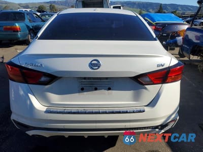 Zdjęcie 6 z 12 samochodu: 2019 NISSAN ALTIMA SV VIN:1N4BL4DV2KC156528 - miniatura
