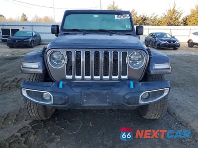 Piąte zdjęcie samochodu w środku: 2022 JEEP WRANGLER UNLIMITED SAHARA 4XE VIN:1C4JJXP66NW198267 - miniatura