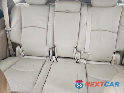 Zdjęcie 10 z 13 samochodu: 2009 KIA BORREGO LX VIN:KNDJJ741895028450 - miniatura