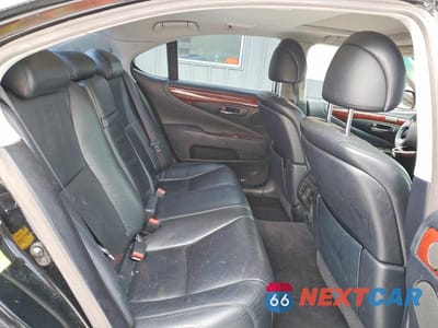 Zdjęcie 10 z 12 samochodu: 2010 LEXUS LS 460 VIN:JTHCL5EF8A5006601 - miniatura