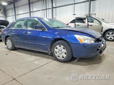 Czwarte zdjęcie samochodu z boku: 2004 HONDA ACCORD LX VIN:1HGCM56404A078126 - miniatura