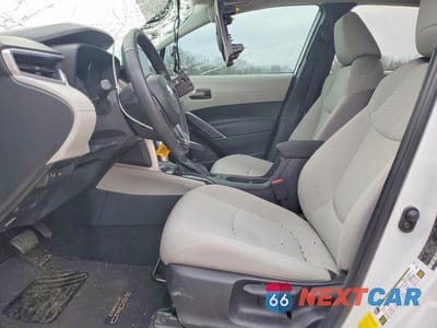 Zdjęcie 7 z 12 samochodu: 2023 TOYOTA COROLLA CROSS LE VIN:7MUCAAAG6PV038938 - miniatura