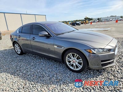 Czwarte zdjęcie samochodu z boku: 2017 JAGUAR XE PREMIUM VIN:SAJAD4BN8HA952387 - miniatura