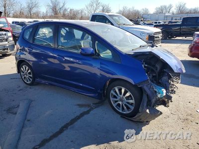 Czwarte zdjęcie samochodu z boku: 2013 HONDA FIT SPORT VIN:JHMGE8H55DC010542 - miniatura