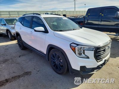 Czwarte zdjęcie samochodu z boku: 2022 GMC TERRAIN SLE VIN:3GKALTEV2NL252445 - miniatura