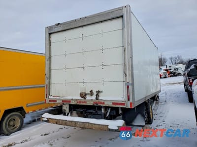 Trzecie zdjęcie samochodu z tyłu: 2018 FORD E450 BOX TRUCK VIN:1FDWE4F68JDC32656 - miniatura