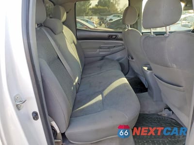 Zdjęcie 10 z 12 samochodu: 2005 TOYOTA TACOMA DOUBLE CAB PRERUNNER VIN:5TEJU62N45Z106950 - miniatura