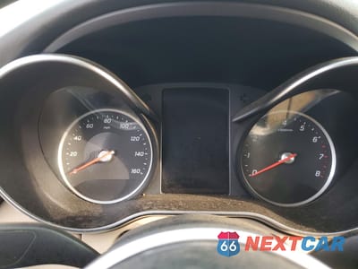 Zdjęcie 9 z 12 samochodu: 2019 MERCEDES-BENZ C 300 4MATIC VIN:55SWF8EB7KU283775 - miniatura