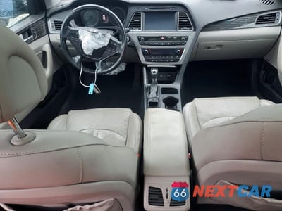 Zdjęcie 8 z 12 samochodu: 2015 HYUNDAI SONATA SPORT VIN:5NPE34AF3FH079473 - miniatura