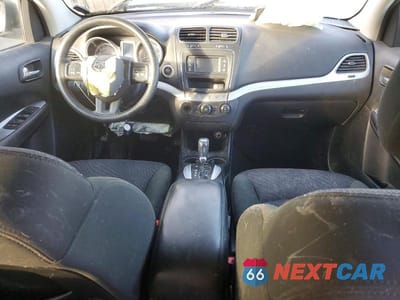 Zdjęcie 8 z 12 samochodu: 2011 DODGE JOURNEY MAINSTREET VIN:3D4PH1FG7BT537541 - miniatura