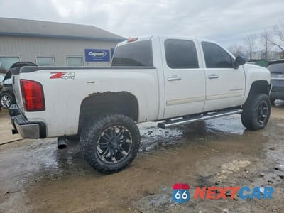 Trzecie zdjęcie samochodu z tyłu: 2010 CHEVROLET SILVERADO K1500 LT VIN:3GCRKSE31AG246861 - miniatura