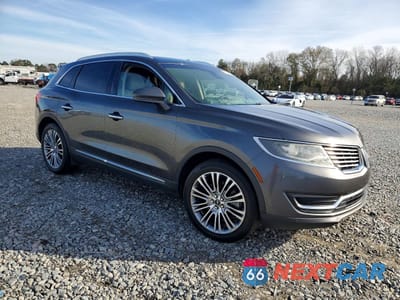 Czwarte zdjęcie samochodu z boku: 2017 LINCOLN MKX RESERVE VIN:2LMPJ6LR4HBL44403 - miniatura