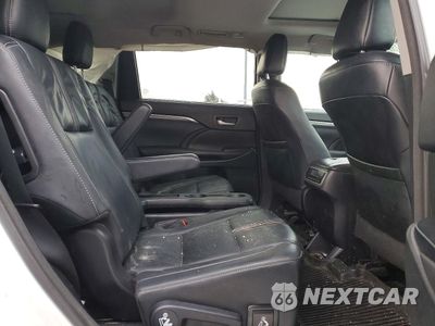 Zdjęcie 11 z 14 samochodu: 2017 TOYOTA HIGHLANDER SE VIN:5TDJZRFH9HS376202 - miniatura