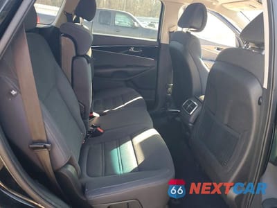 Zdjęcie 10 z 11 samochodu: 2016 KIA SORENTO LX VIN:5XYPG4A37GG002441 - miniatura