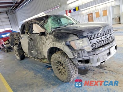 Czwarte zdjęcie samochodu z boku: 2013 FORD F150 SVT RAPTOR VIN:1FTFW1R66DFC99437 - miniatura
