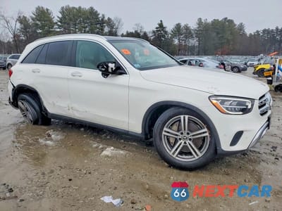 Czwarte zdjęcie samochodu z boku: 2021 MERCEDES-BENZ GLC 300 4MATIC VIN:W1N0G8EB5MF871914 - miniatura
