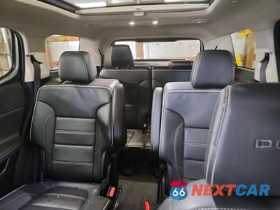 Zdjęcie 10 z 14 samochodu: 2022 GMC ACADIA DENALI VIN:1GKKNXLS9NZ160711 - miniatura