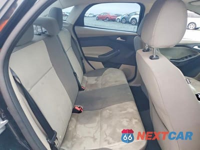 Zdjęcie 10 z 12 samochodu: 2014 FORD FOCUS SE VIN:1FADP3F26EL156403 - miniatura