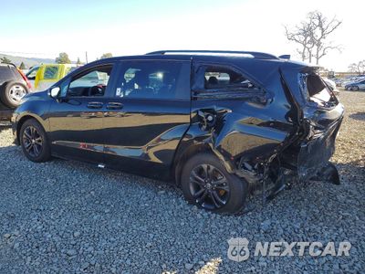 Drugie zdjęcie samochodu z przodu: 2025 TOYOTA SIENNA XSE VIN:5TDCSKFC5SS180774 - miniatura