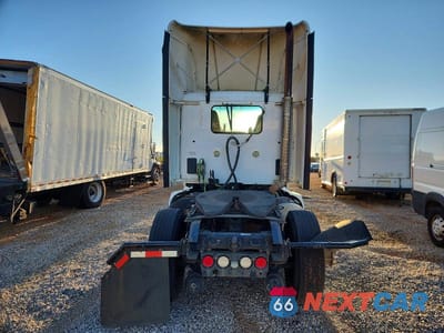 Zdjęcie 9 z 10 samochodu: 2015 KENWORTH CONSTRUCTION T680 VIN:1XKYA48X0FJ403489 - miniatura