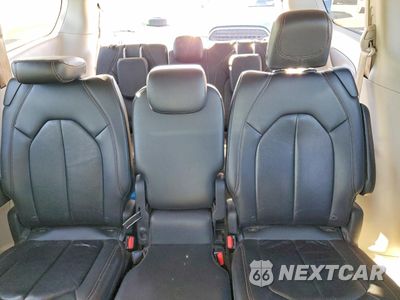Zdjęcie 10 z 14 samochodu: 2017 CHRYSLER PACIFICA TOURING L VIN:2C4RC1BG3HR752243 - miniatura