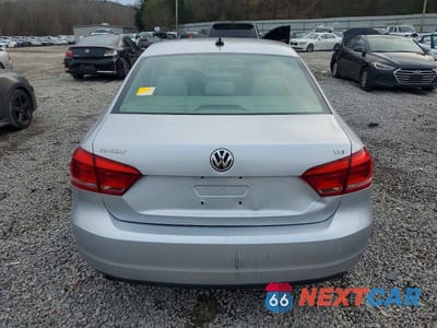 Zdjęcie 6 z 12 samochodu: 2015 VOLKSWAGEN PASSAT S VIN:1VWAT7A33FC087779 - miniatura