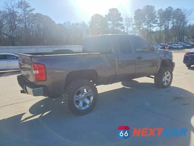 Trzecie zdjęcie samochodu z tyłu: 2008 CHEVROLET SILVERADO K1500 VIN:1GCEK19038Z301037 - miniatura