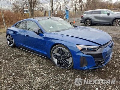 Czwarte zdjęcie samochodu z boku: 2024 AUDI RS E-TRON GT VIN:WAUBHBFW3R7900076 - miniatura