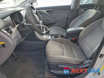 Zdjęcie 7 z 12 samochodu: 2012 HYUNDAI ELANTRA GLS VIN:KMHDH4AE2CU460569 - miniatura