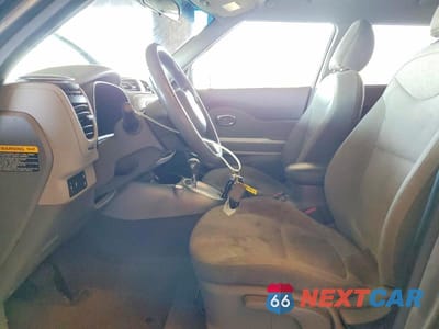 Zdjęcie 7 z 11 samochodu: 2017 KIA SOUL EV VIN:KNDJP3AE3H7022248 - miniatura