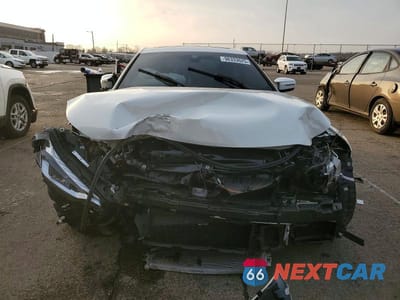 Piąte zdjęcie samochodu w środku: 2024 BMW M2 VIN:3MF13DM04R8E45080 - miniatura