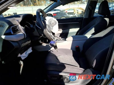 Zdjęcie 7 z 12 samochodu: 2023 TOYOTA CAMRY LE VIN:4T1C11AK5PU156453 - miniatura