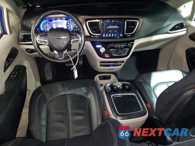 Zdjęcie 8 z 13 samochodu: 2019 CHRYSLER PACIFICA TOURING L PLUS VIN:2C4RC1EG5KR706030 - miniatura