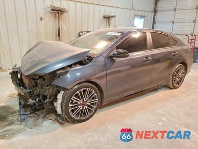 2023 KIA FORTE GT 3KPF44AC3PE574964 - główne zdjęcie licytacji z USA - miniatura